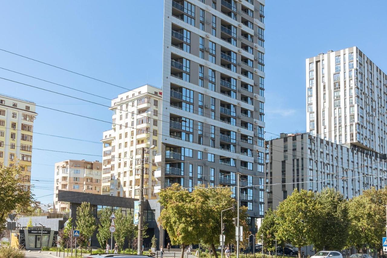 77 Views Apartments By Inshi Lviv Eksteriør billede