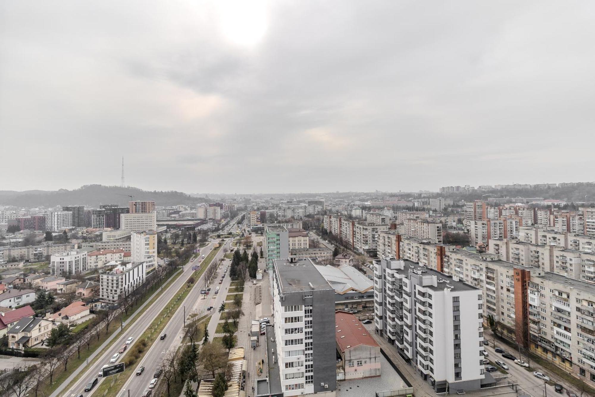 77 Views Apartments By Inshi Lviv Eksteriør billede